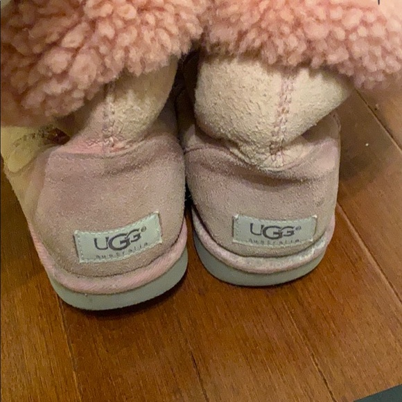 Pink Classic Uggs (well loved!) - Picture 3 of 4